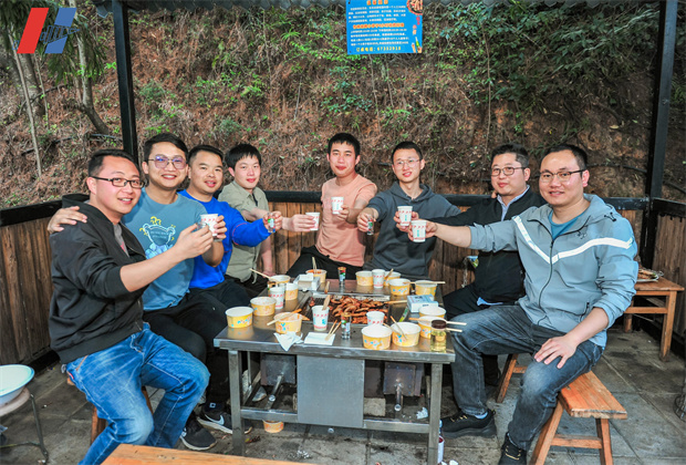 昆明團結鄉名花谷團建活動案例----自助燒烤晚餐